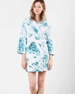 Desigual Bathrobe "White Floral" 9 Desigual Bathrobe "White Floral" -Fashion Clothing Line Store 17WHBT52 1000 Desigual Bathrobe White Floral