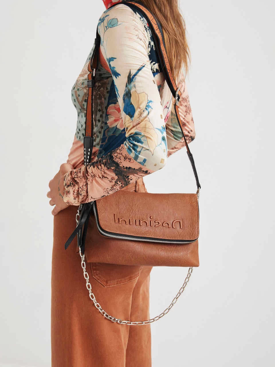 Desigual Bag "Embossed Half Venecia" (3 Colours) 7 Desigual Bag "Embossed Half Venecia" (3 Colours) - Image 5