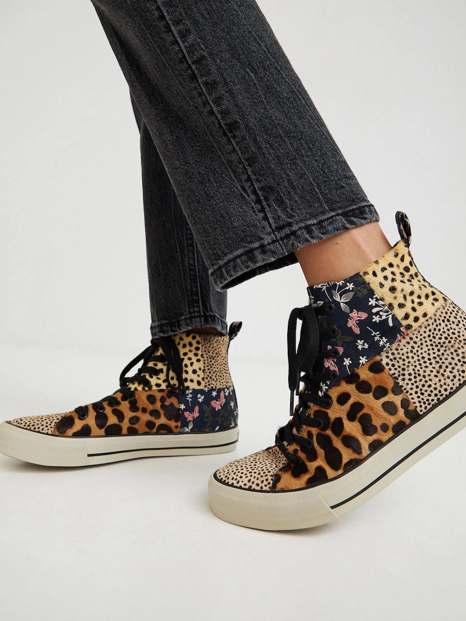 Desigual Leather Sneakers "Beta Animal Print" 4 Desigual Leather Sneakers "Beta Animal Print" - Image 2