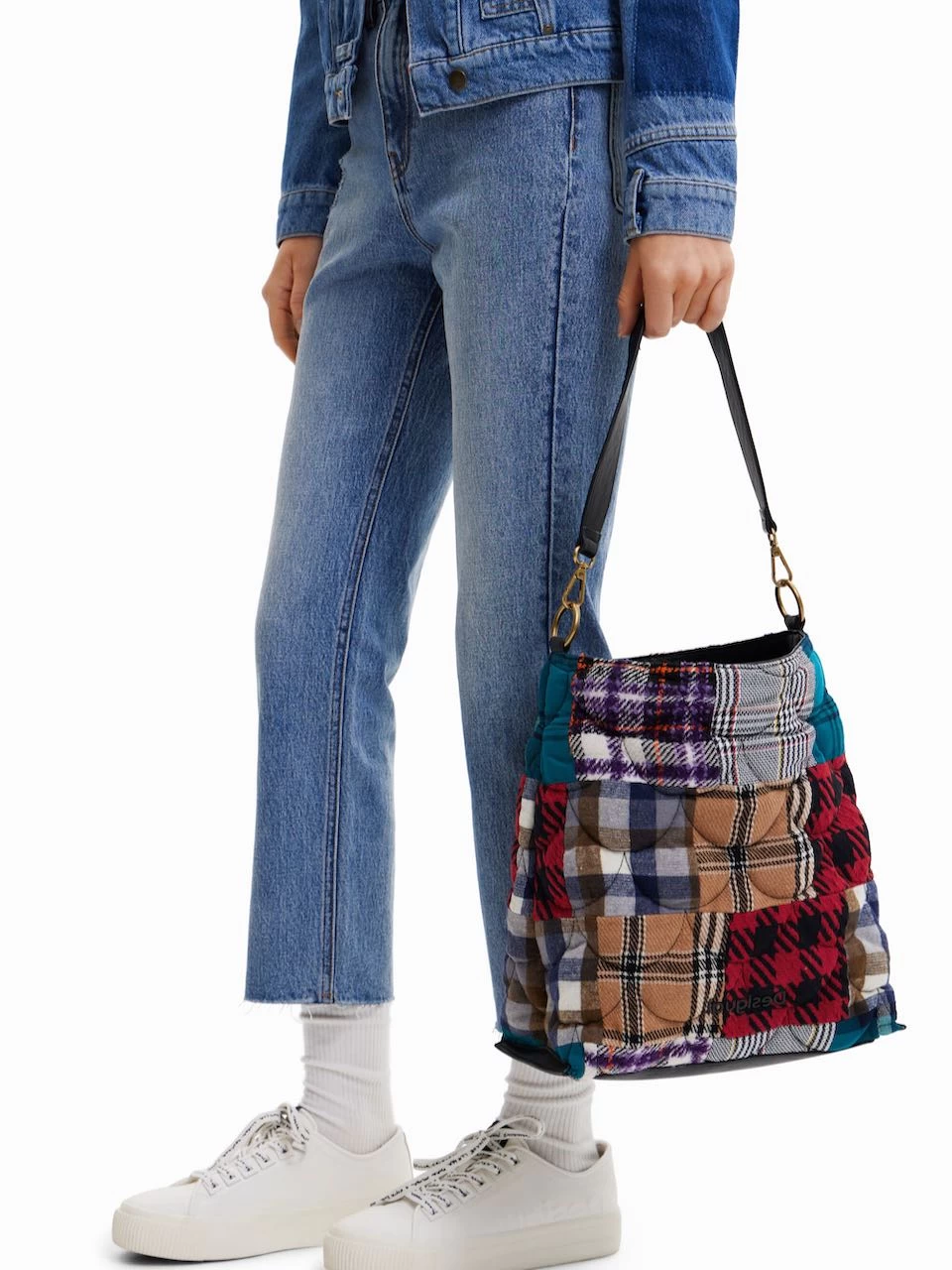 Desigual Large Tartan Bag "Samba Butan" (2-in-1) 6 Desigual Large Tartan Bag "Samba Butan" (2-in-1) - Image 4