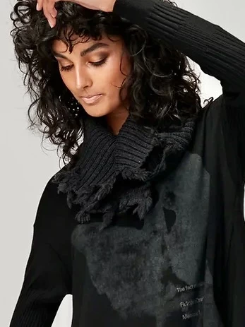 Banana Blue Merino Wool "Fray Collar" (210462) 4 Banana Blue Merino Wool "Fray Collar" (210462) - Image 2