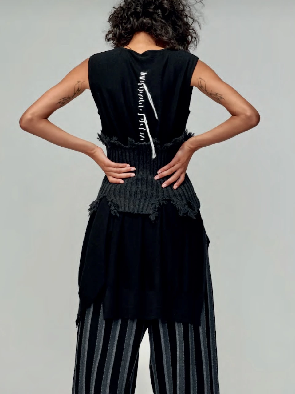 Banana Blue Merino Wool "Fray Collar" (210462) 5 Banana Blue Merino Wool "Fray Collar" (210462) - Image 3