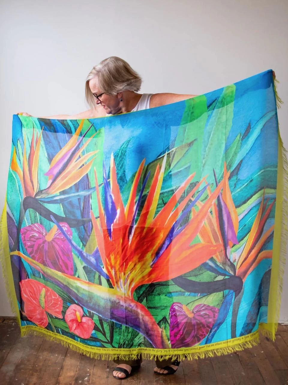 Love's Pure Light Silk Shawl "Birds Of Paradise" (D-420) 5 Love's Pure Light Silk Shawl "Birds Of Paradise" (D-420) - Image 3