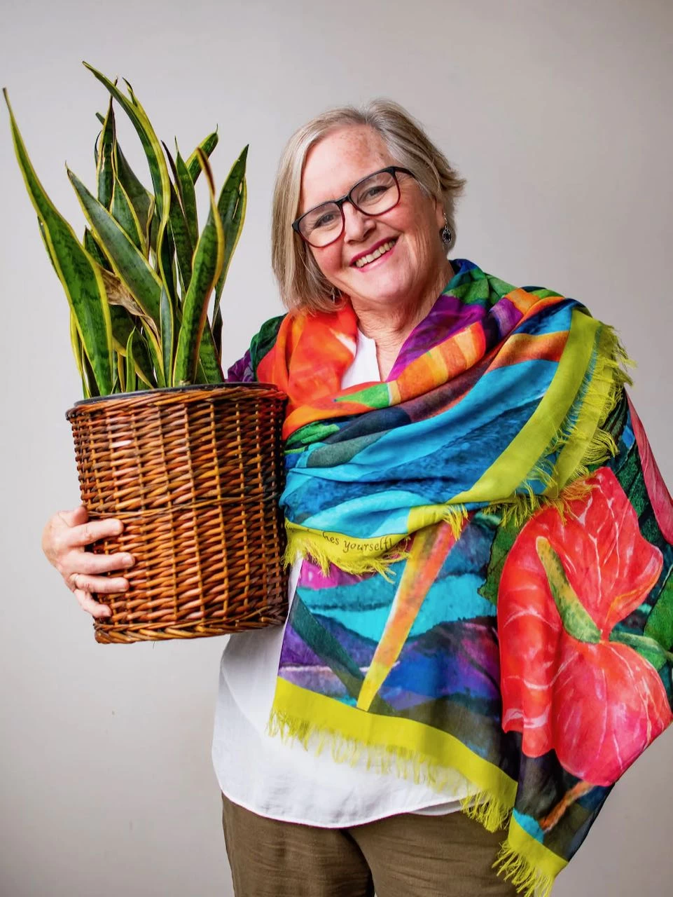 Love's Pure Light Silk Shawl "Birds Of Paradise" (D-420) 4 Love's Pure Light Silk Shawl "Birds Of Paradise" (D-420) - Image 2