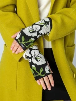 IVKO Wrist Warmers Orchid Motive 232589 (2 Colours)