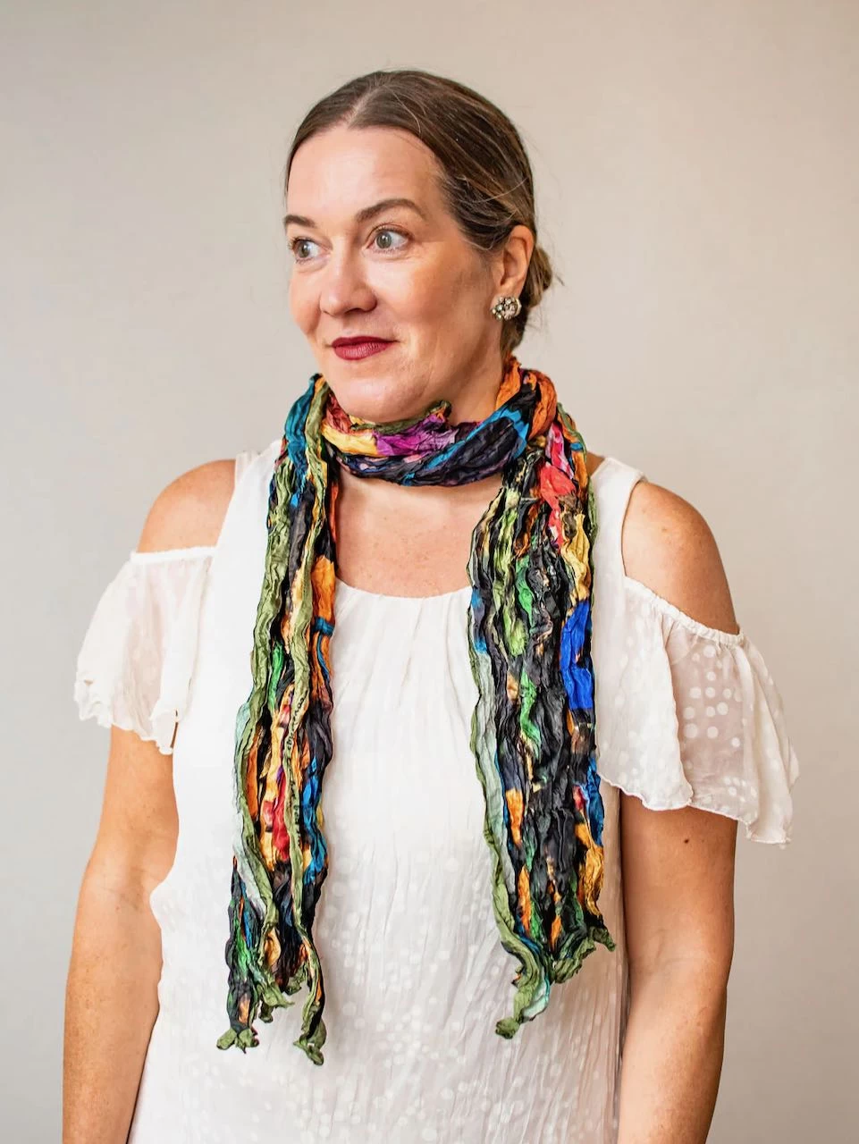 Love's Pure Light Silk - Linen Scarf "Proverbs" (D-406SL) 5 Love's Pure Light Silk - Linen Scarf "Proverbs" (D-406SL) - Image 3