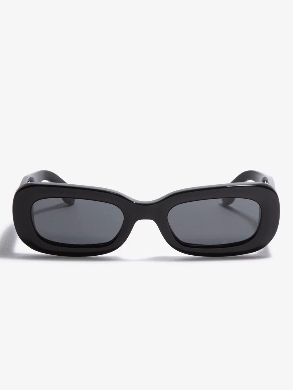 Sonix Sunglasses "Minnie" (Black) 3 Sonix Sunglasses "Minnie" (Black)